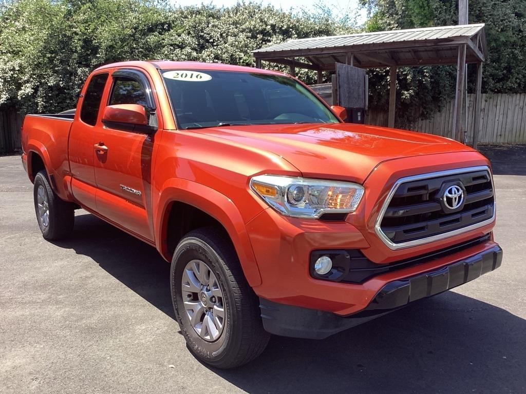 Toyota Tacoma SR5 Access Cab I4 6AT 2WD 2016