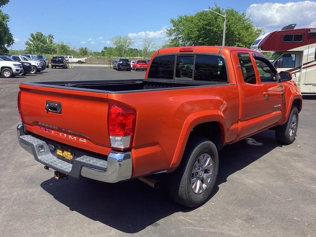 Toyota Tacoma SR5 Access Cab I4 6AT 2WD 2016