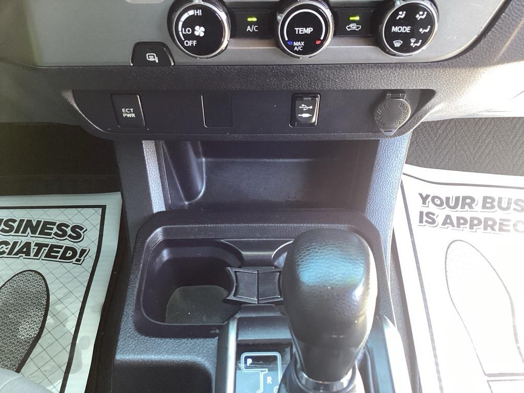 Toyota Tacoma SR5 Access Cab I4 6AT 2WD 2016