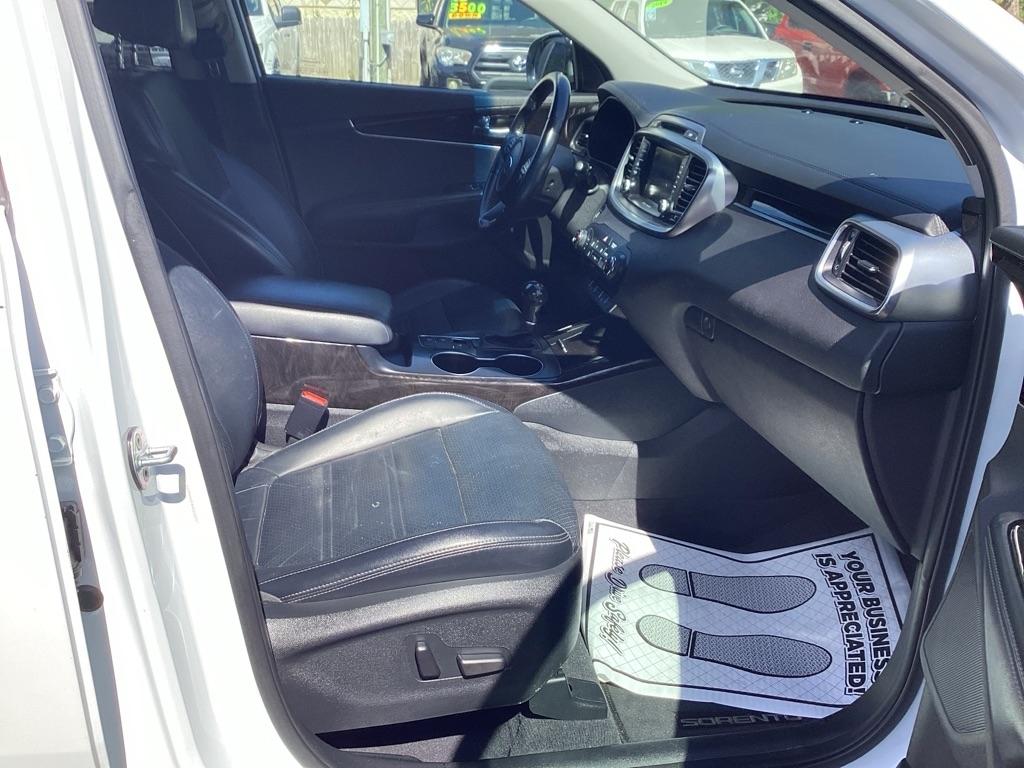 Kia Sorento EX V6 2WD 2017