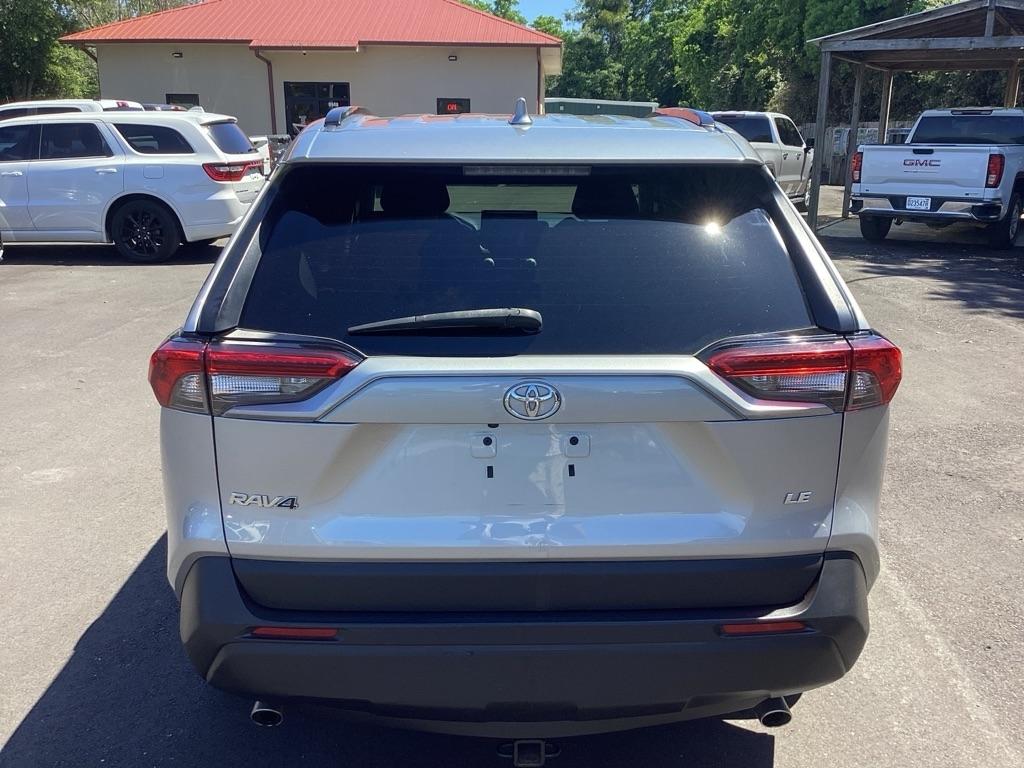 Toyota RAV4 LE 2020