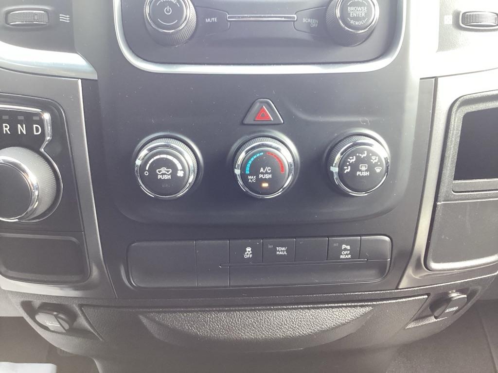 RAM 1500 Classic Tradesman Quad Cab 2WD 2021