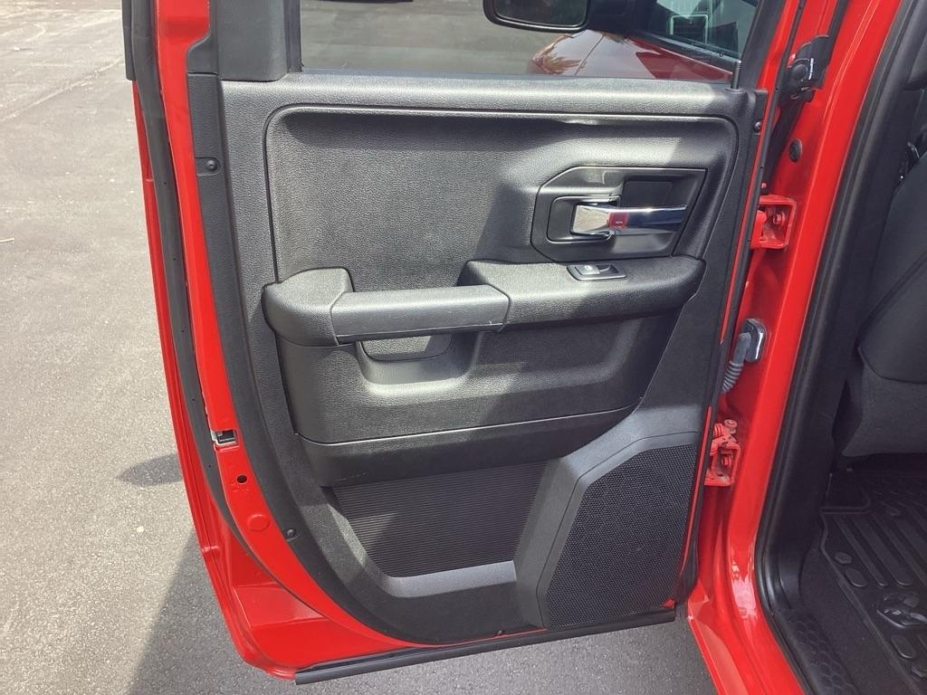 RAM 1500 Classic Tradesman Quad Cab 2WD 2021
