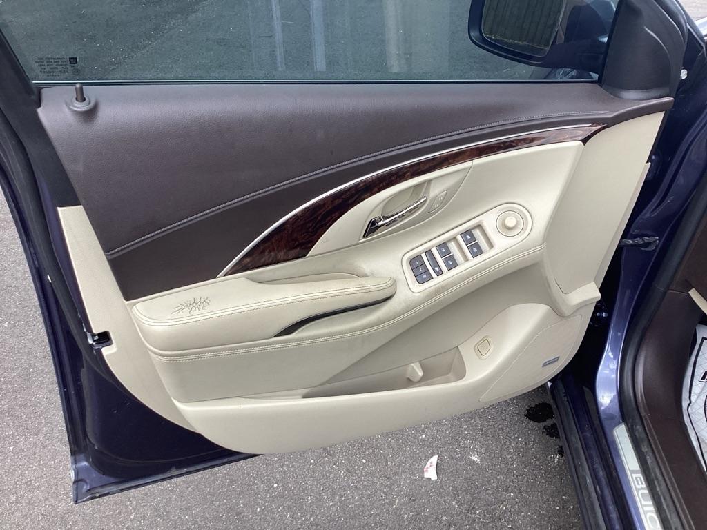 Buick LaCrosse Leather Package 2015