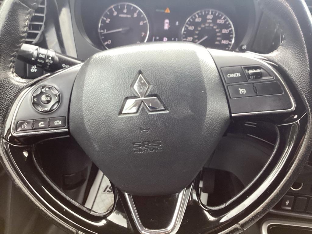 Mitsubishi Outlander SE 2WD 2020