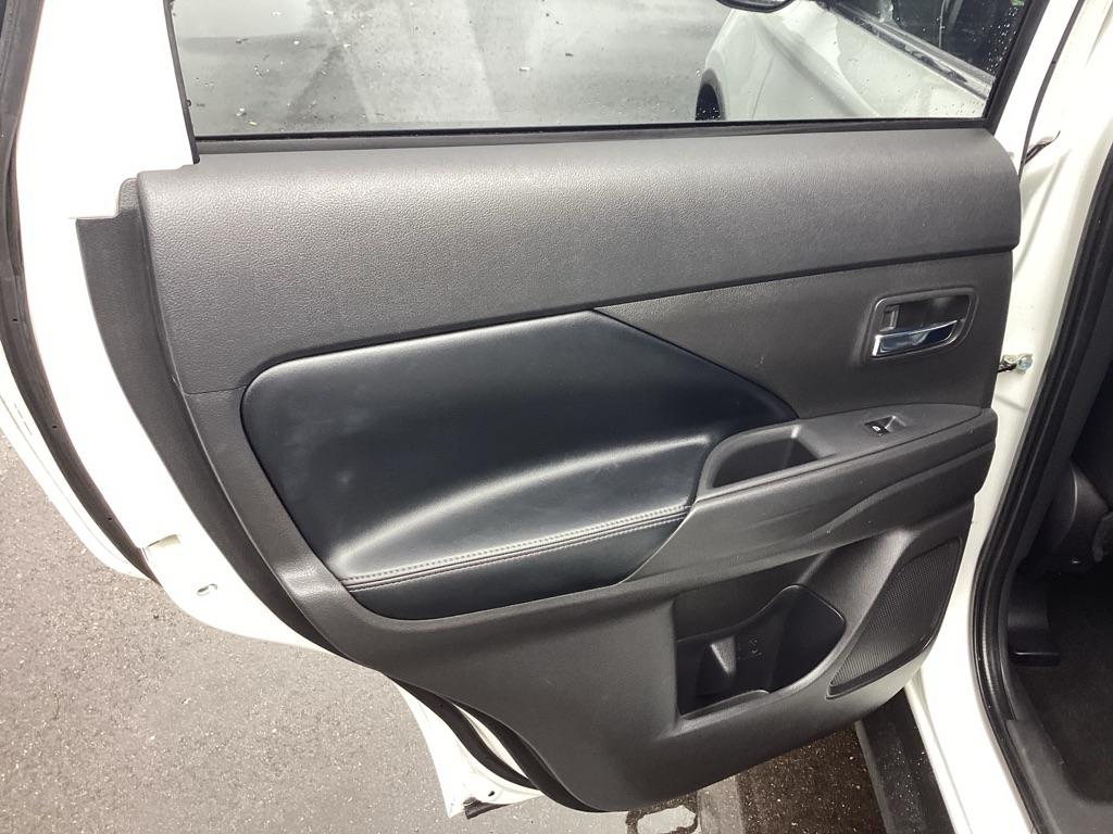 Mitsubishi Outlander SE 2WD 2020