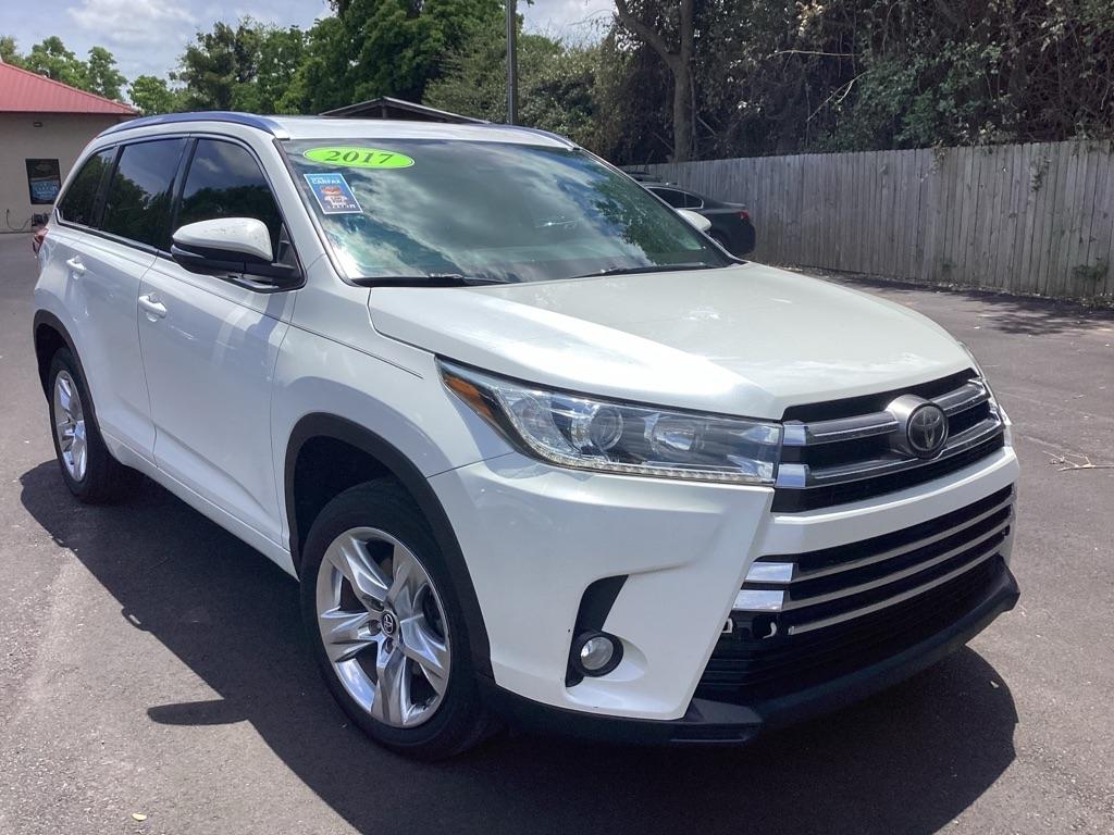 Toyota Highlander Limited FWD V6 2017