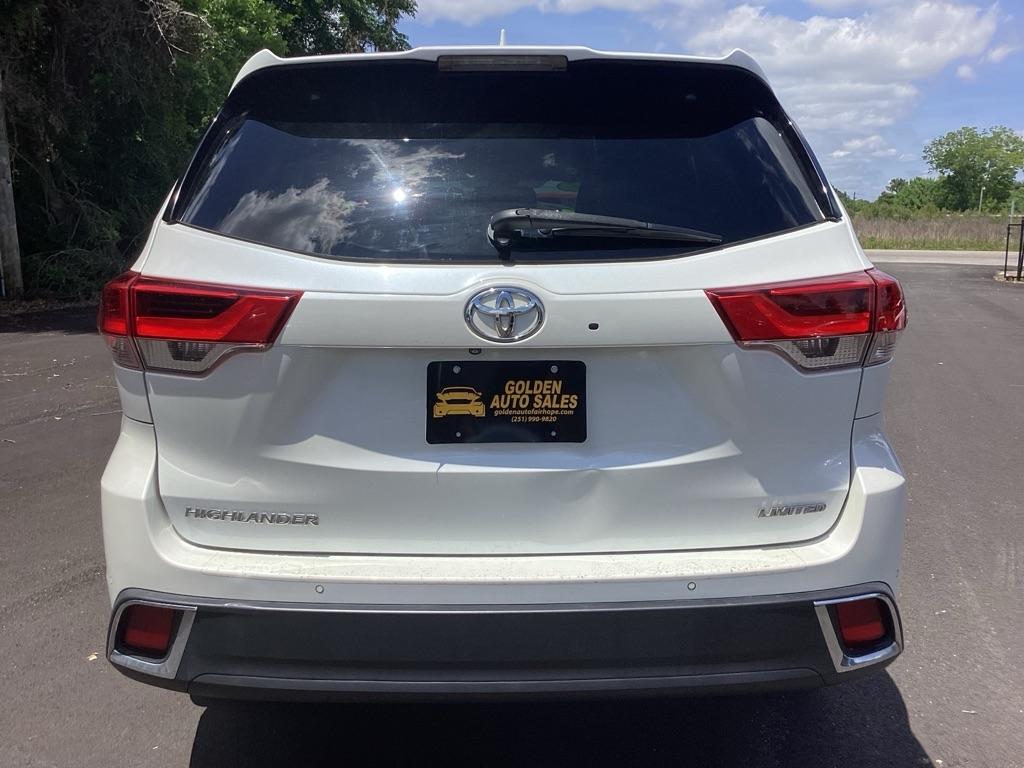Toyota Highlander Limited FWD V6 2017