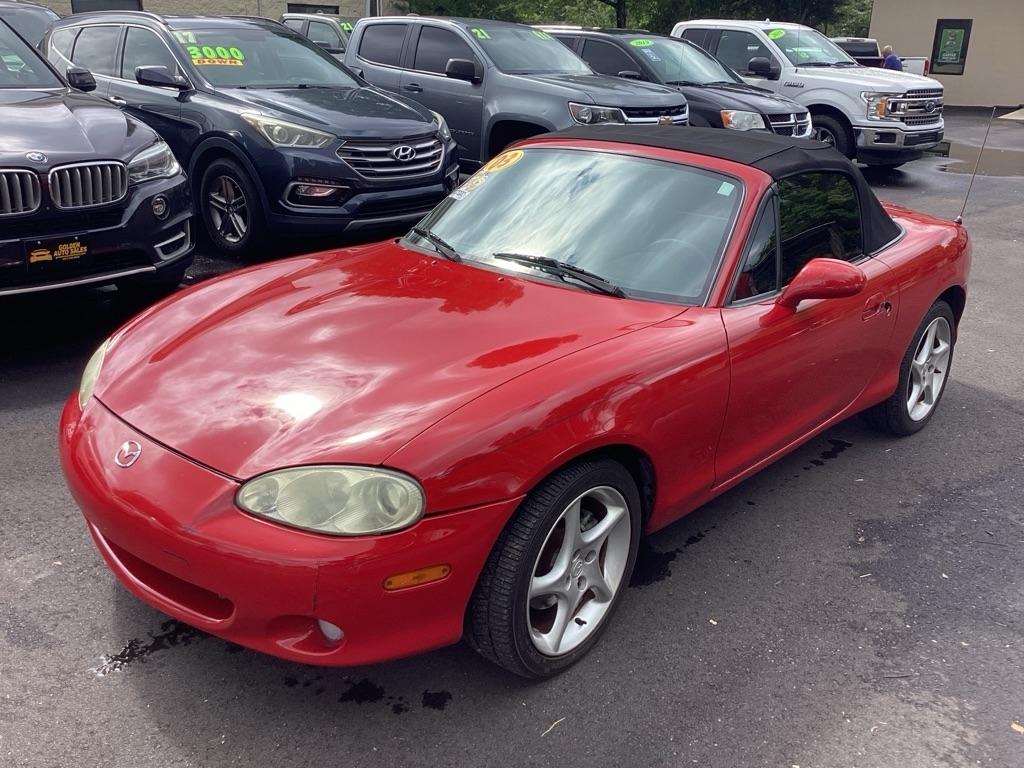 Mazda MX-5 Miata Base 2003