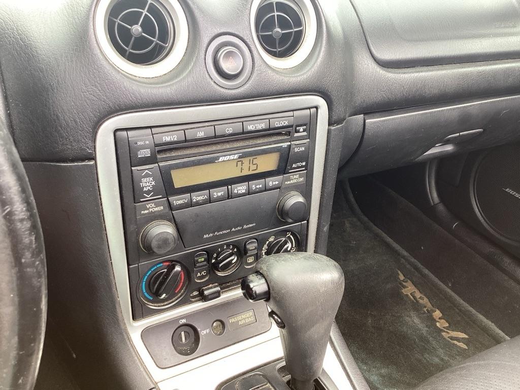 Mazda MX-5 Miata Base 2003