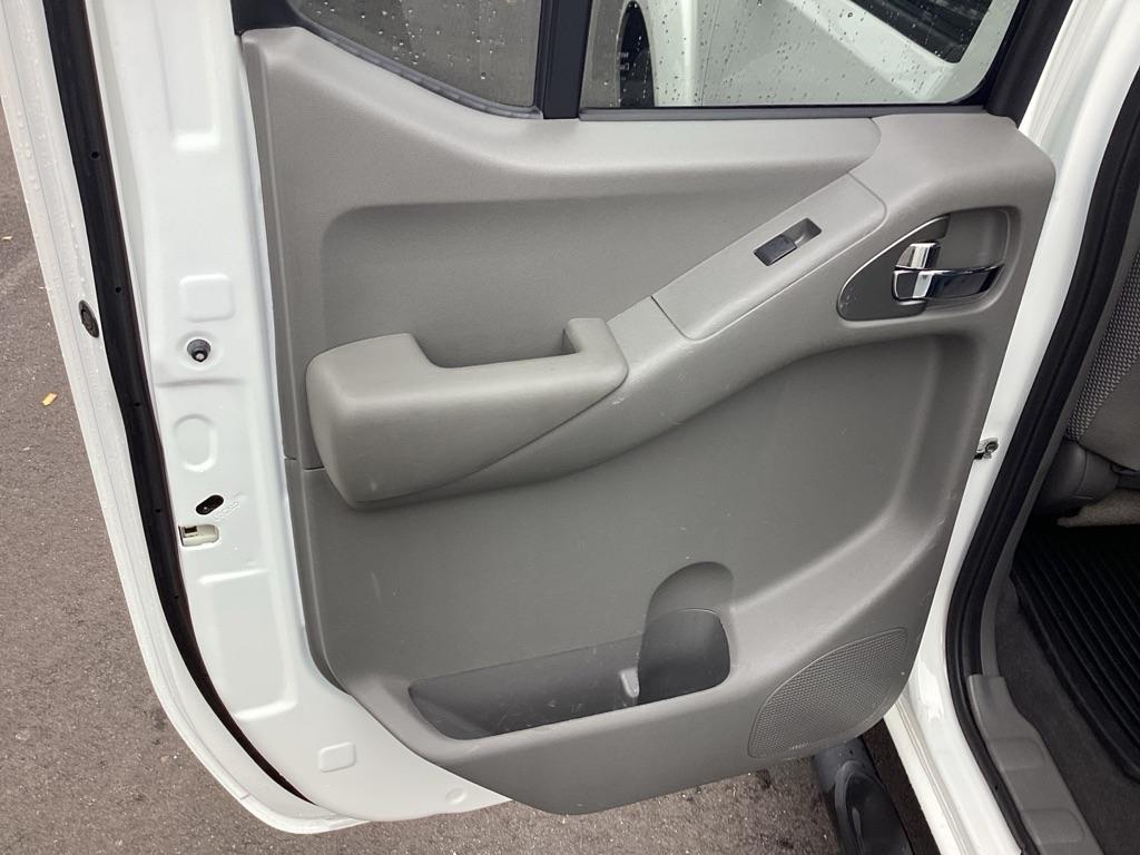 Nissan Frontier S Crew Cab 6MT 2WD 2019