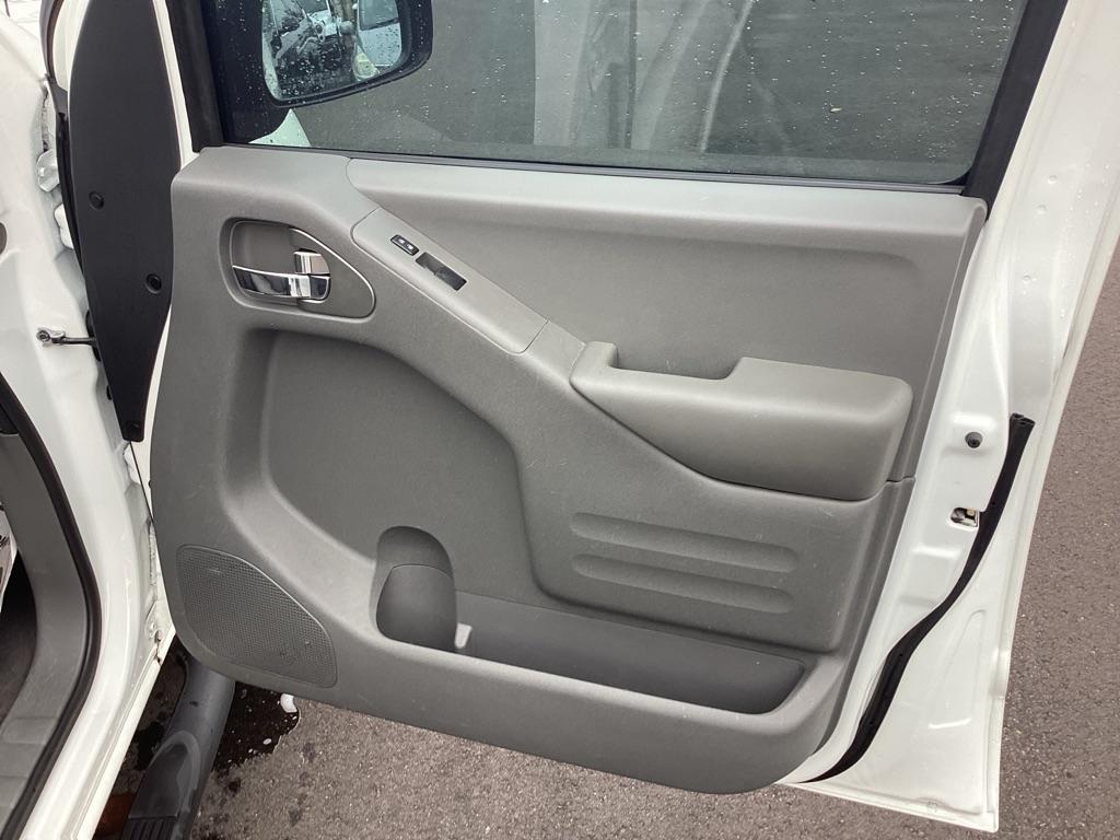 Nissan Frontier S Crew Cab 6MT 2WD 2019