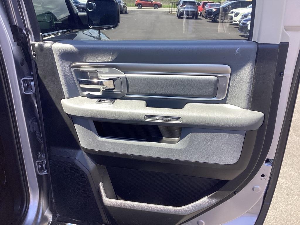 RAM 1500 Classic Tradesman Crew Cab LWB 2WD 2019