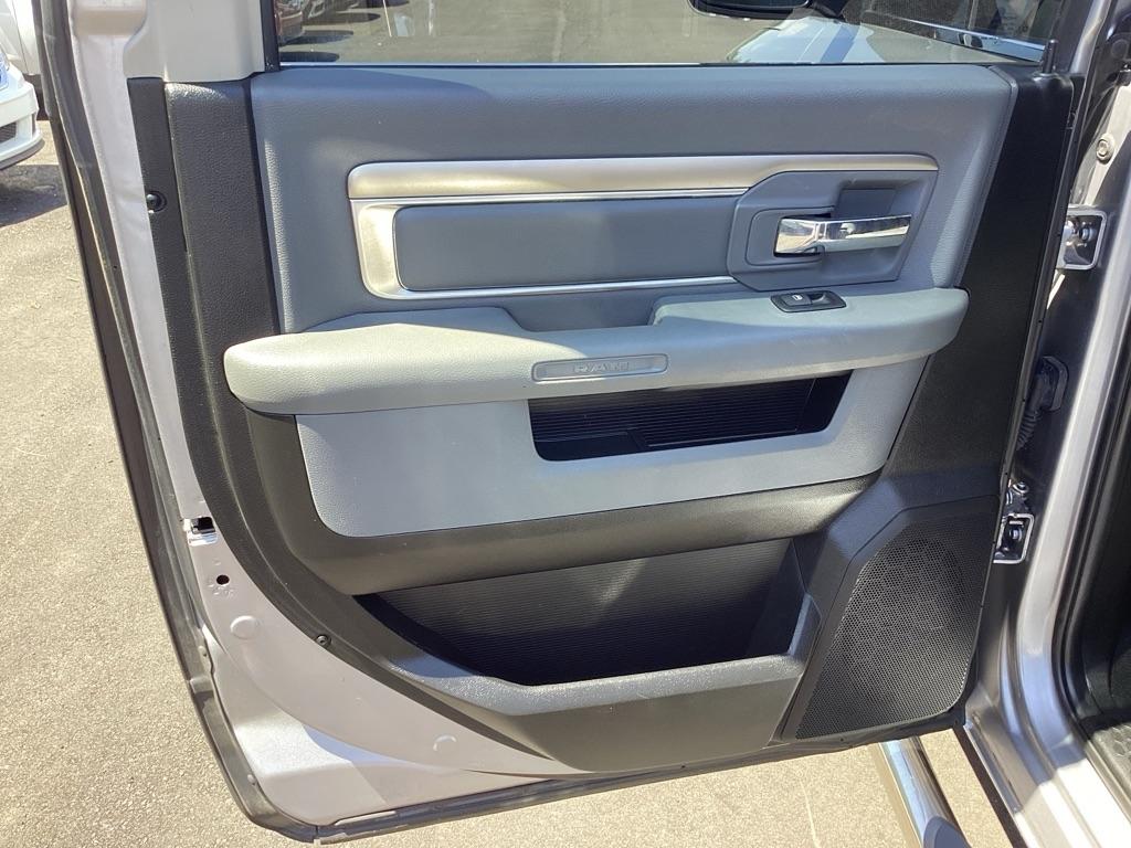 RAM 1500 Classic Tradesman Crew Cab LWB 2WD 2019