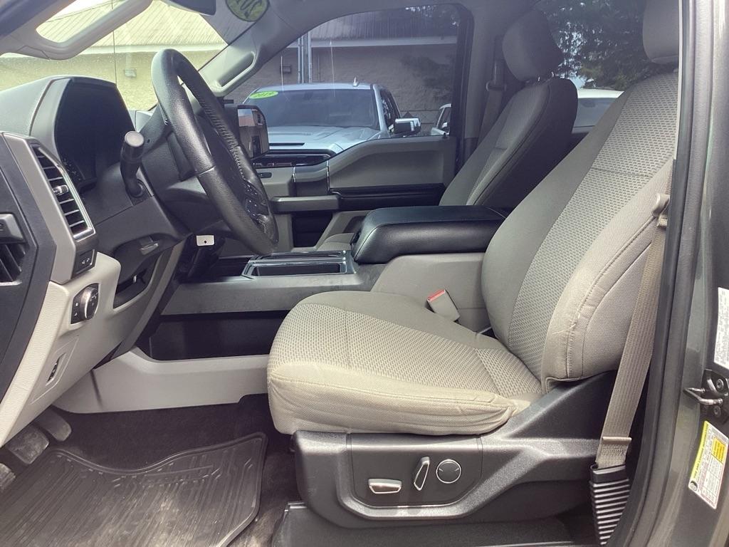 Ford F-150 XL SuperCrew 5.5-ft. Bed 4WD 2016