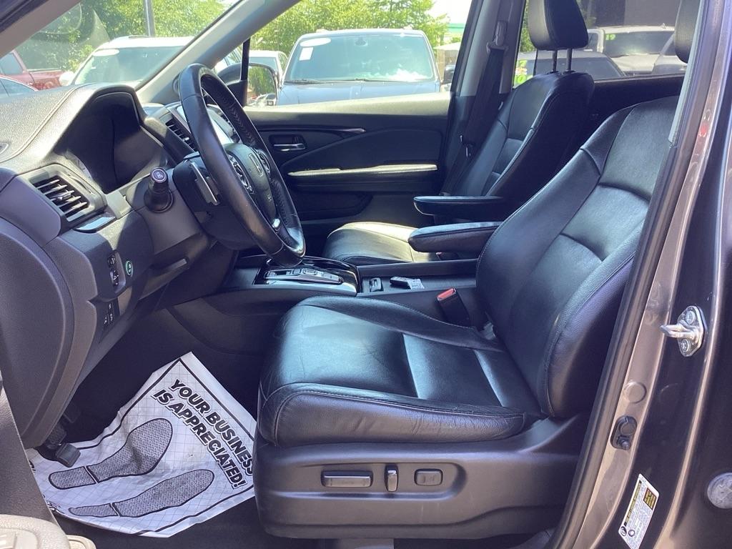 Honda Pilot Touring 2WD 2017