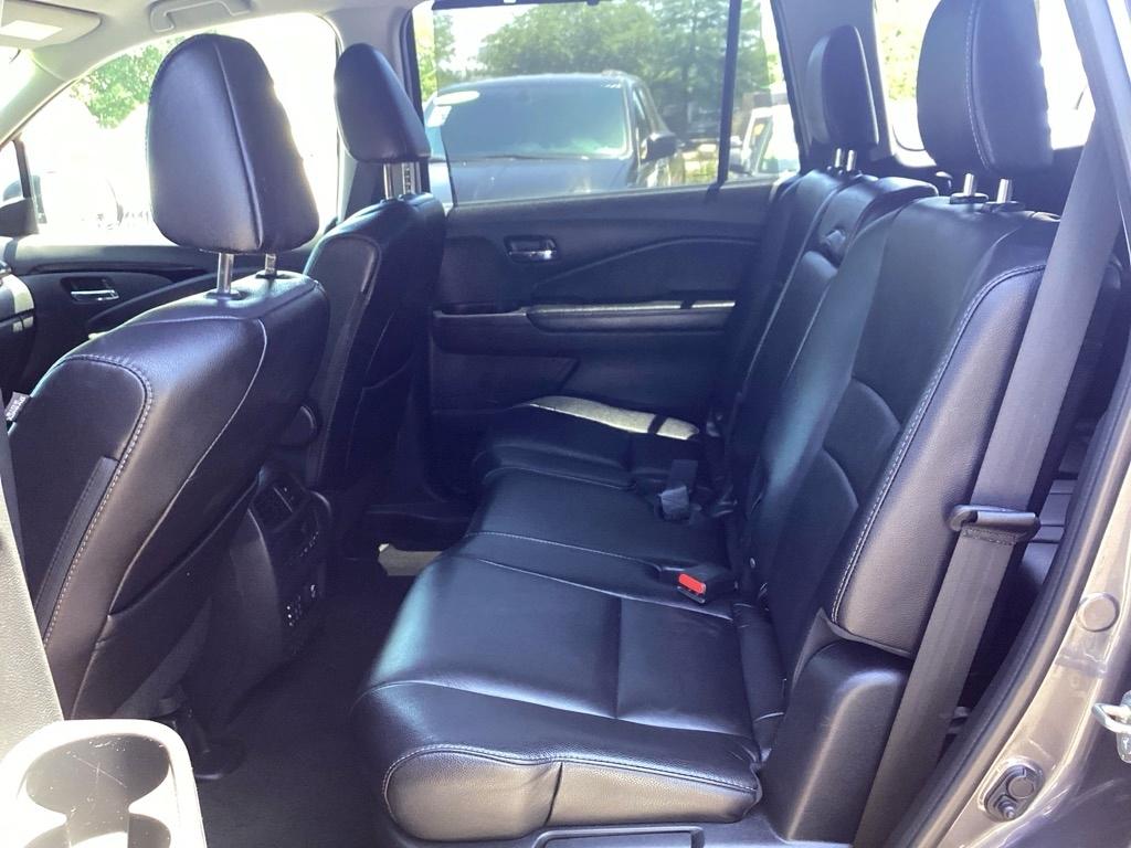 Honda Pilot Touring 2WD 2017