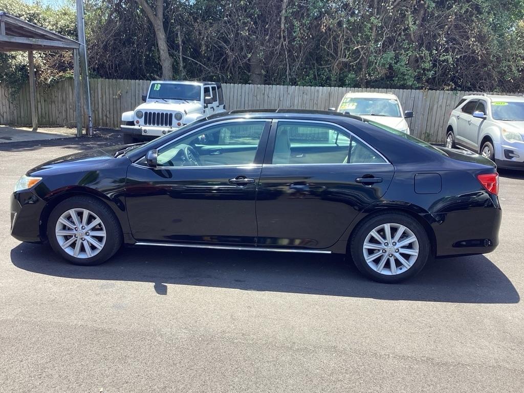 Toyota Camry SE 2012