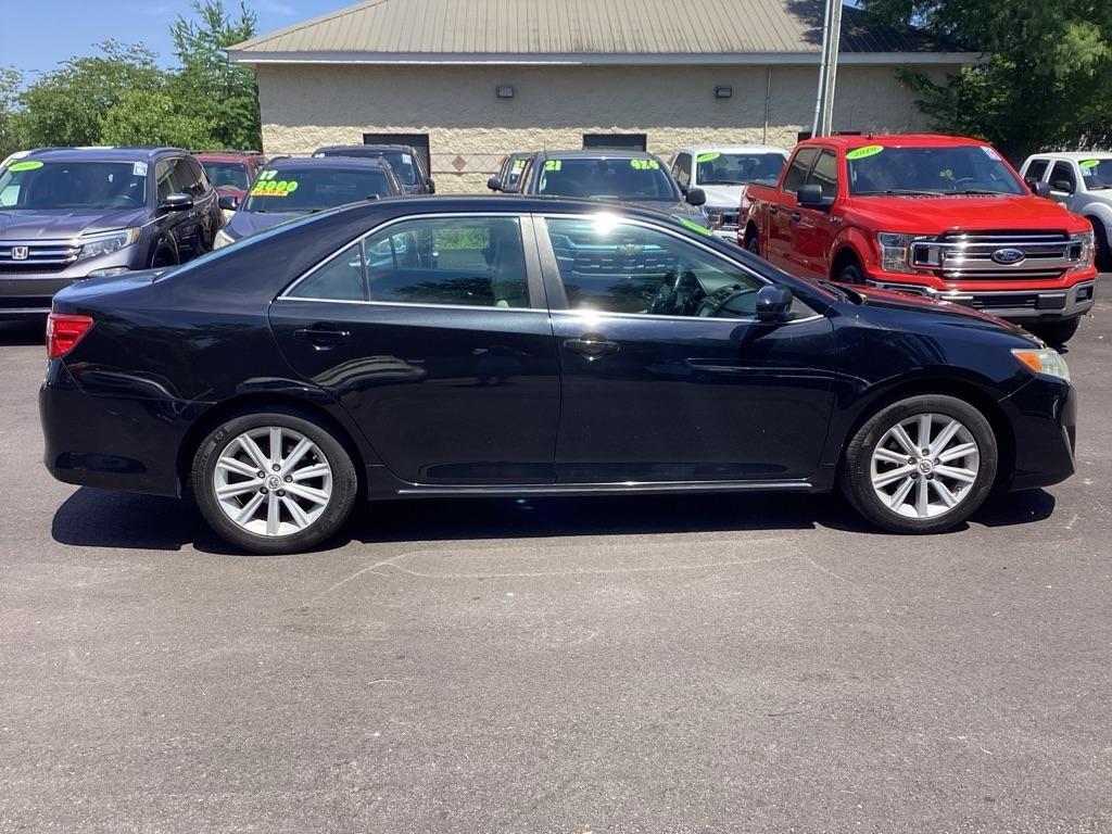 Toyota Camry SE 2012