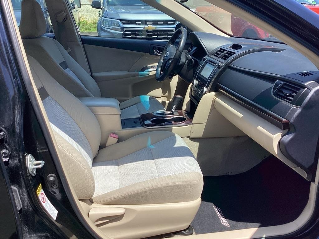 Toyota Camry SE 2012