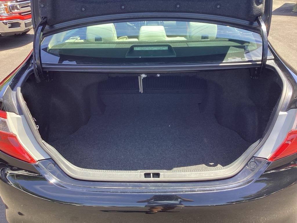 Toyota Camry SE 2012