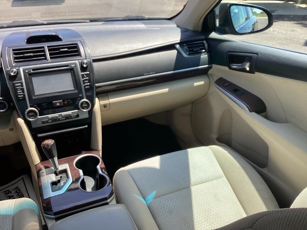 Toyota Camry SE 2012