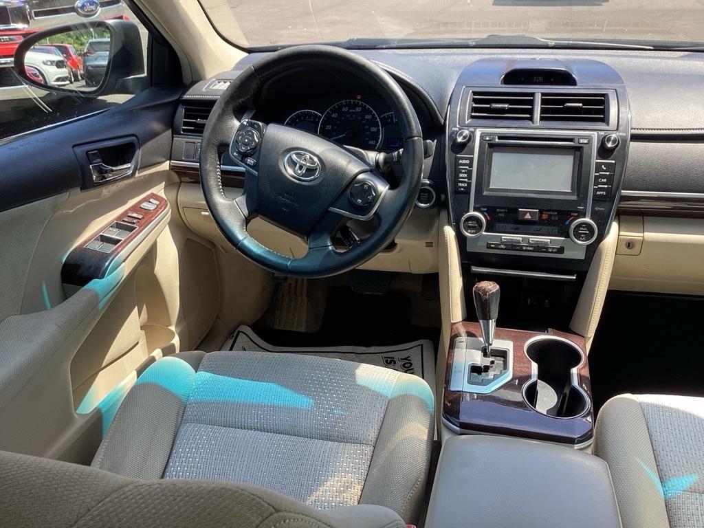 Toyota Camry SE 2012