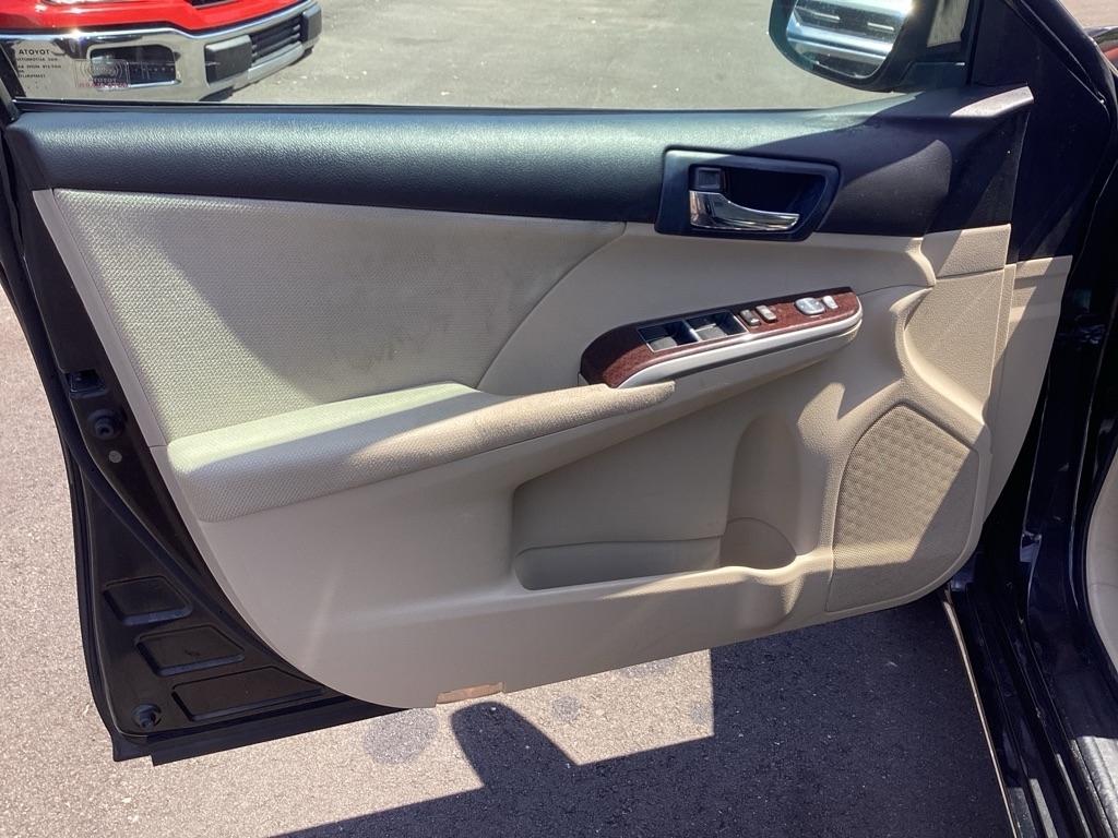 Toyota Camry SE 2012