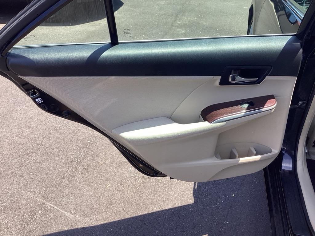 Toyota Camry SE 2012
