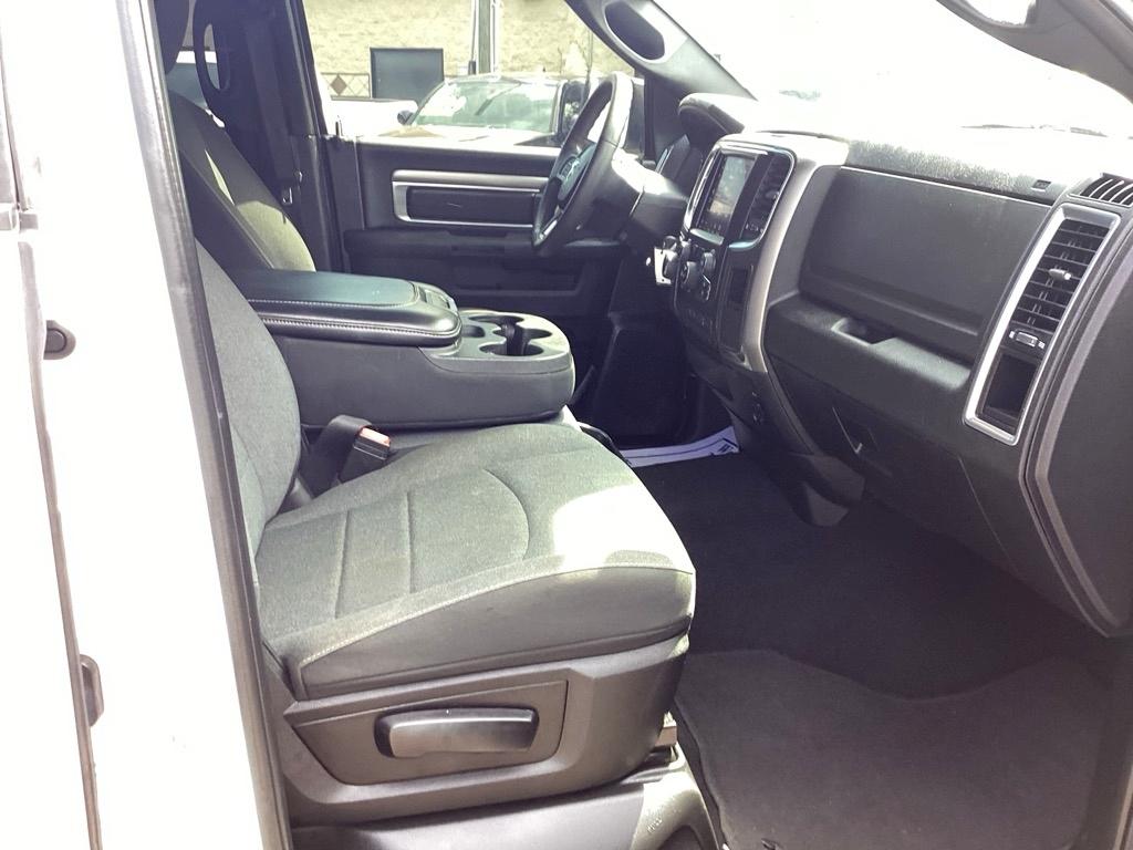 RAM 1500 Classic Tradesman Crew Cab SWB 4WD 2021