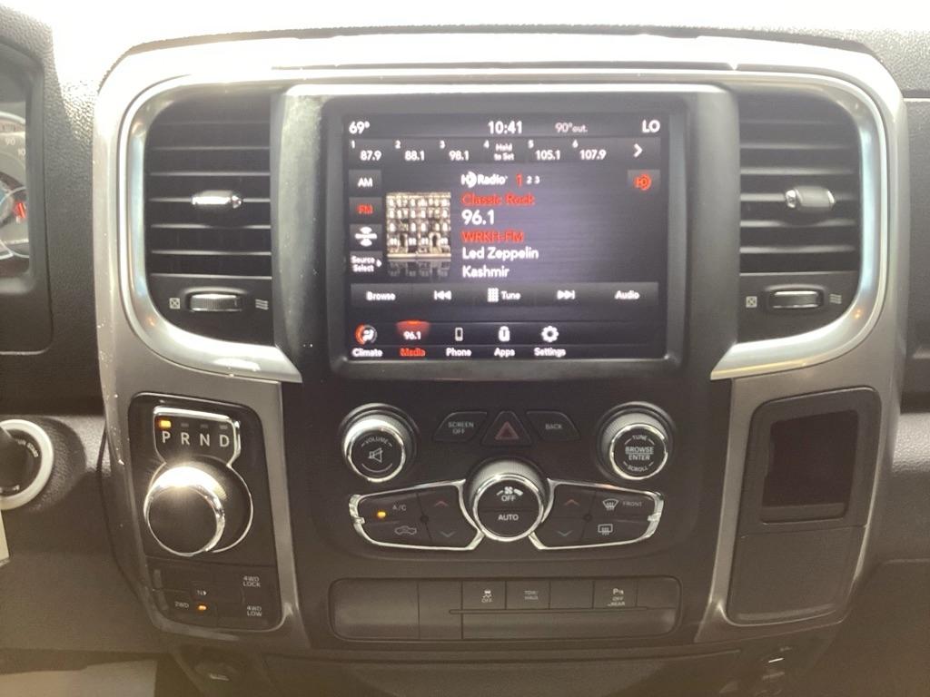 RAM 1500 Classic Tradesman Crew Cab SWB 4WD 2021