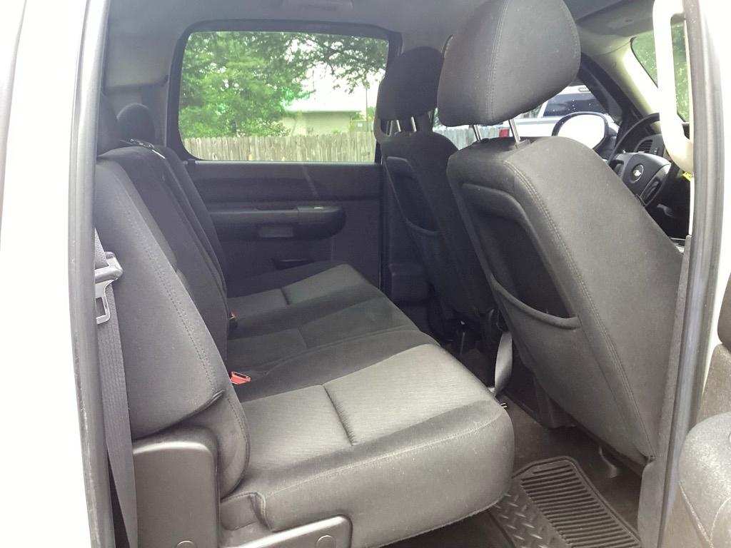 Chevrolet Silverado 1500 LT Crew Cab 2WD 2011
