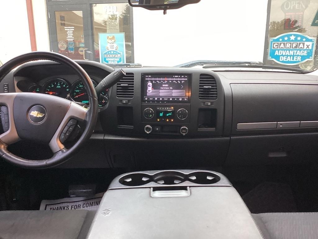 Chevrolet Silverado 1500 LT Crew Cab 2WD 2011