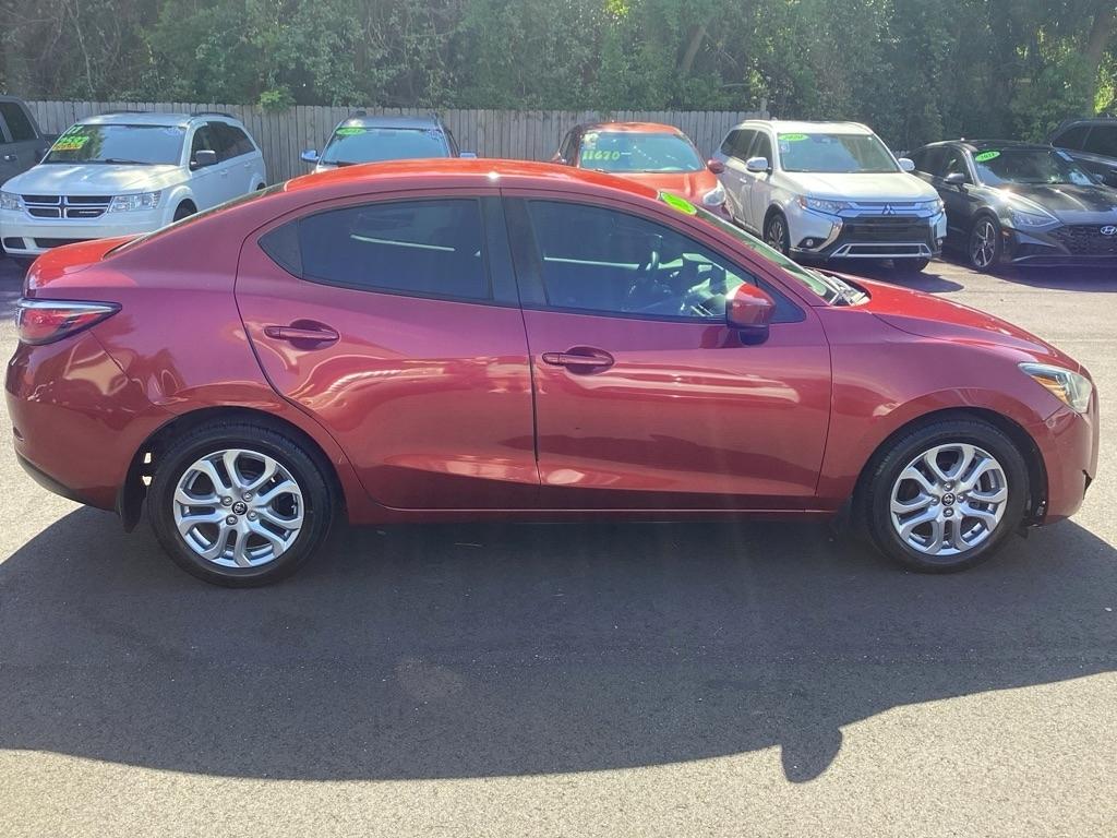 Toyota Yaris iA 6A 2017