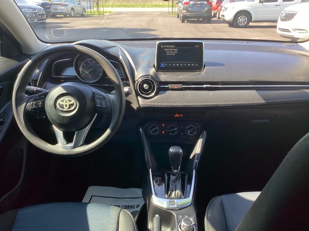 Toyota Yaris iA 6A 2017