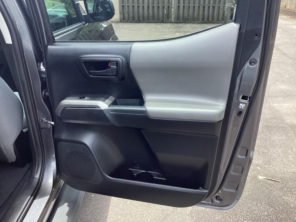 Toyota Tacoma SR5 Double Cab Long Bed V6 6AT 4WD 2017