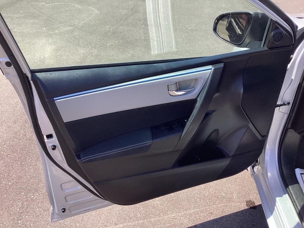 Toyota Corolla LE CVT 2014