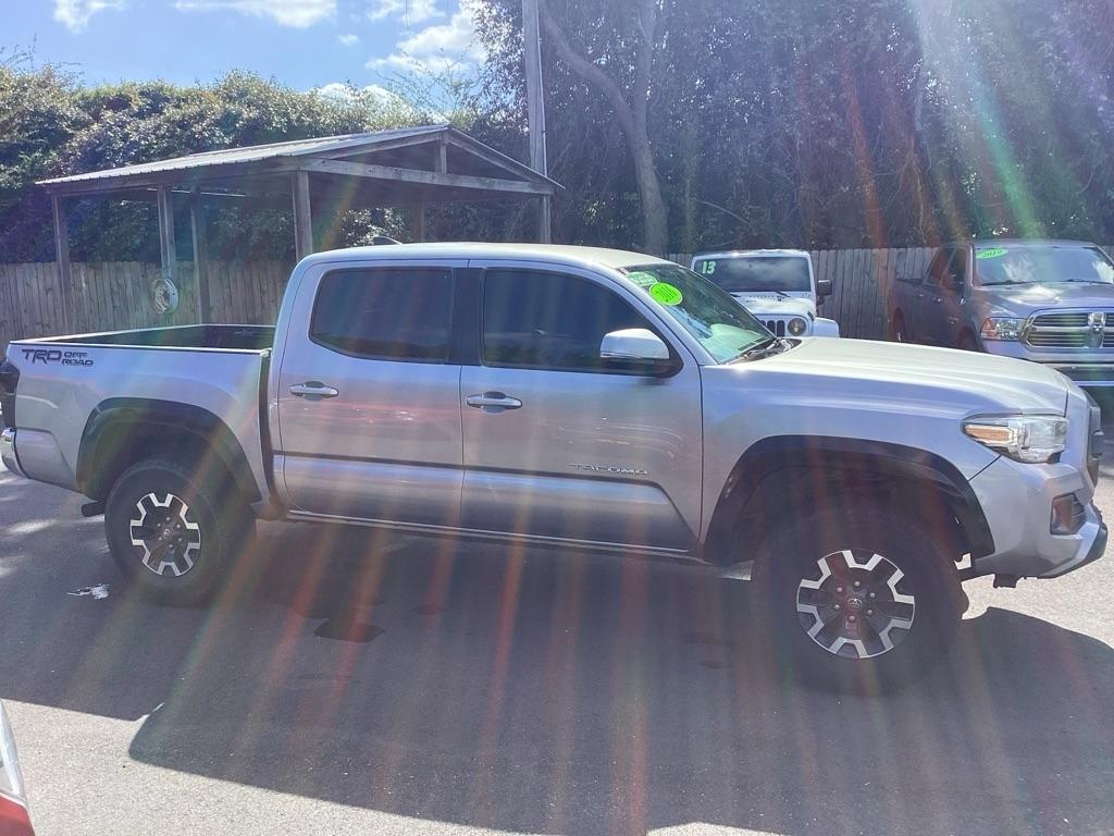 Toyota Tacoma SR5 Double Cab Long Bed V6 6AT 2WD 2016