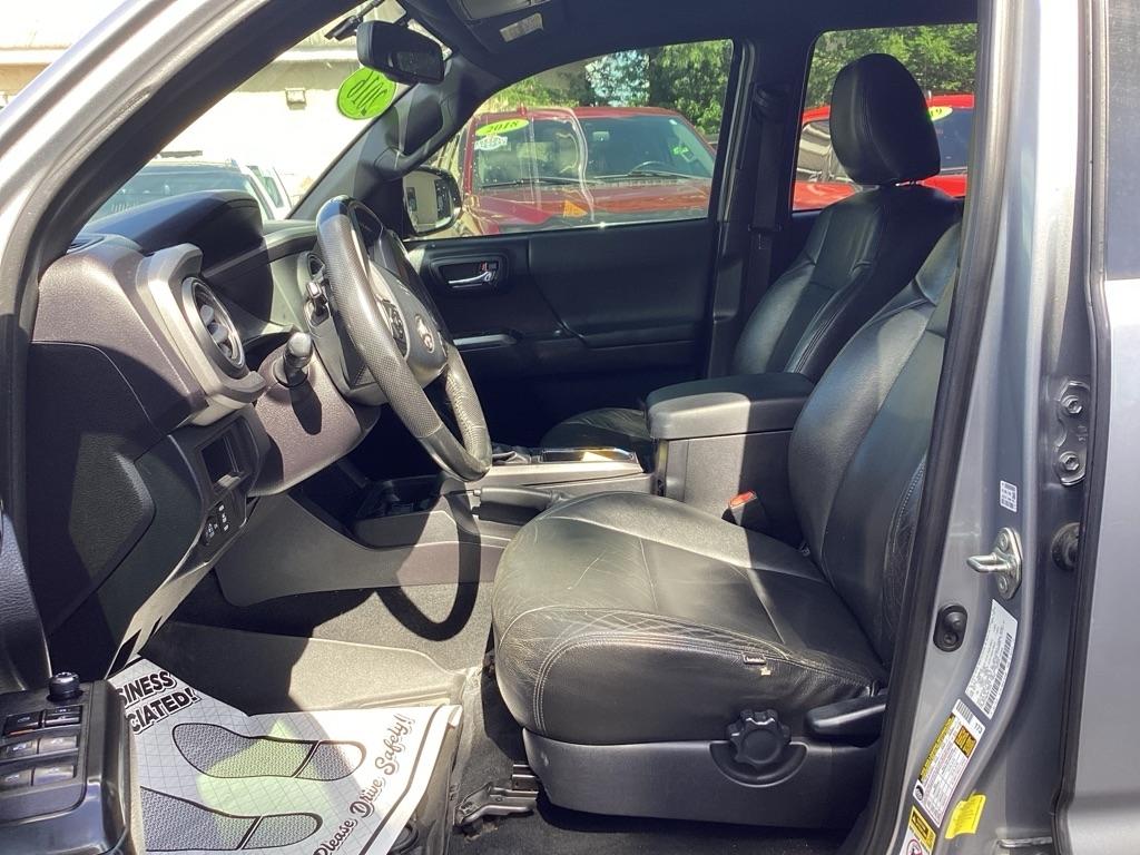 Toyota Tacoma SR5 Double Cab Long Bed V6 6AT 2WD 2016