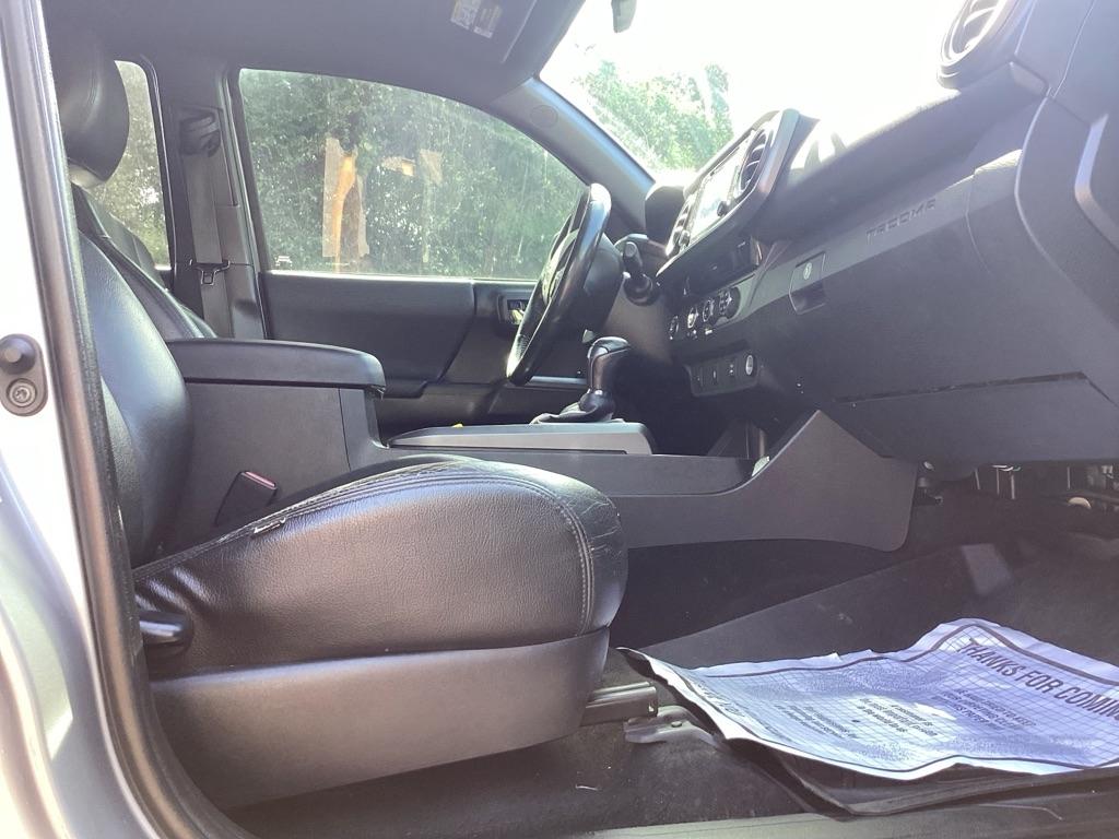 Toyota Tacoma SR5 Double Cab Long Bed V6 6AT 2WD 2016