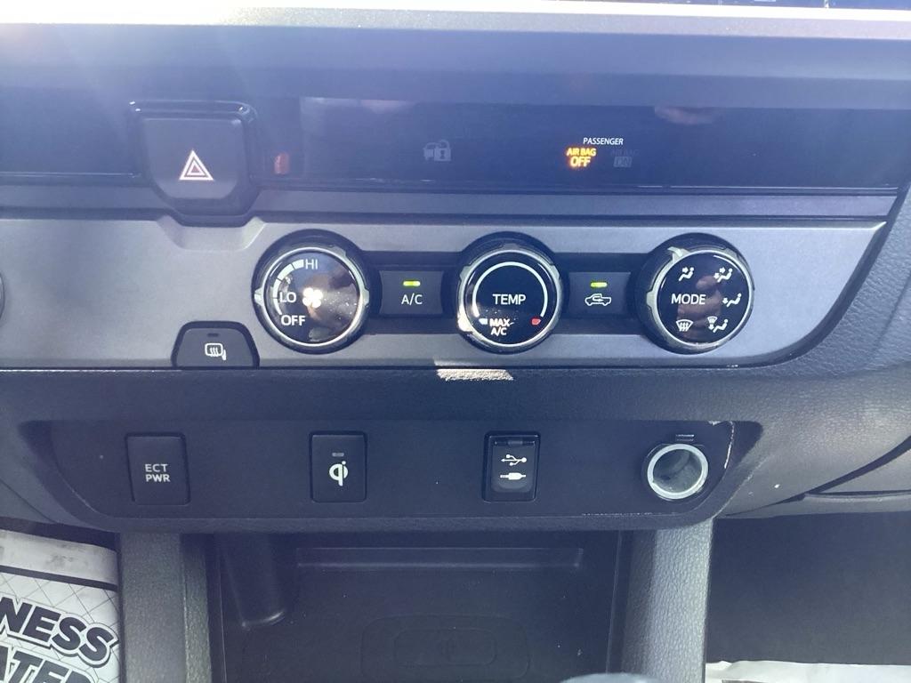 Toyota Tacoma SR5 Double Cab Long Bed V6 6AT 2WD 2016