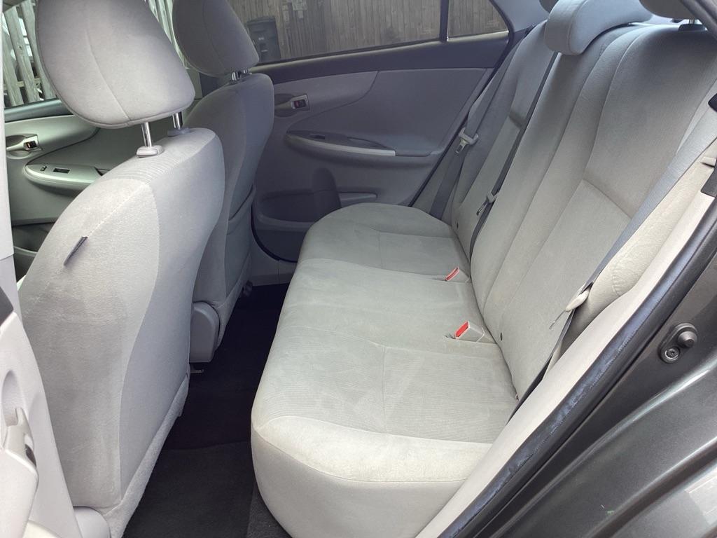 Toyota Corolla LE 2013