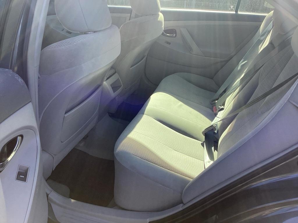 Toyota Camry Base 6-Spd AT 2011