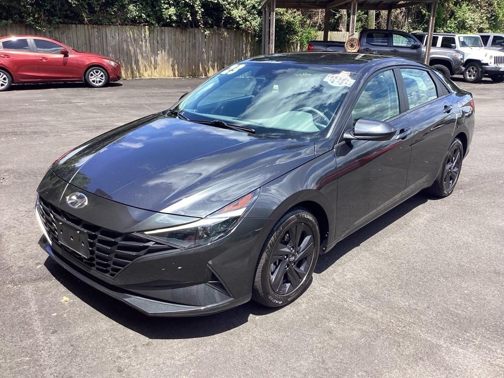 Hyundai Elantra SEL 2023
