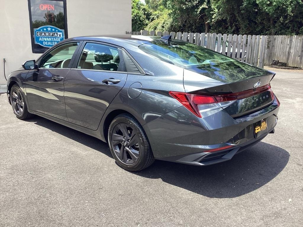 Hyundai Elantra SEL 2023