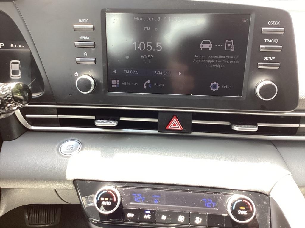Hyundai Elantra SEL 2023