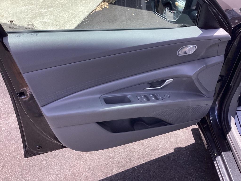 Hyundai Elantra SEL 2023