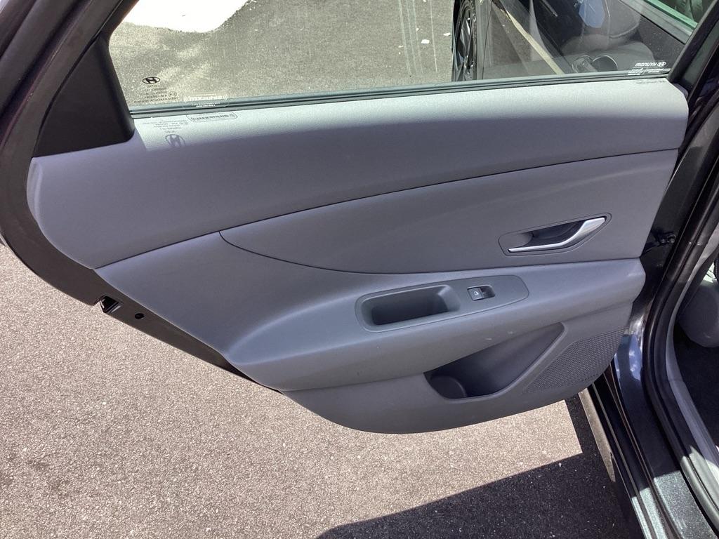 Hyundai Elantra SEL 2023