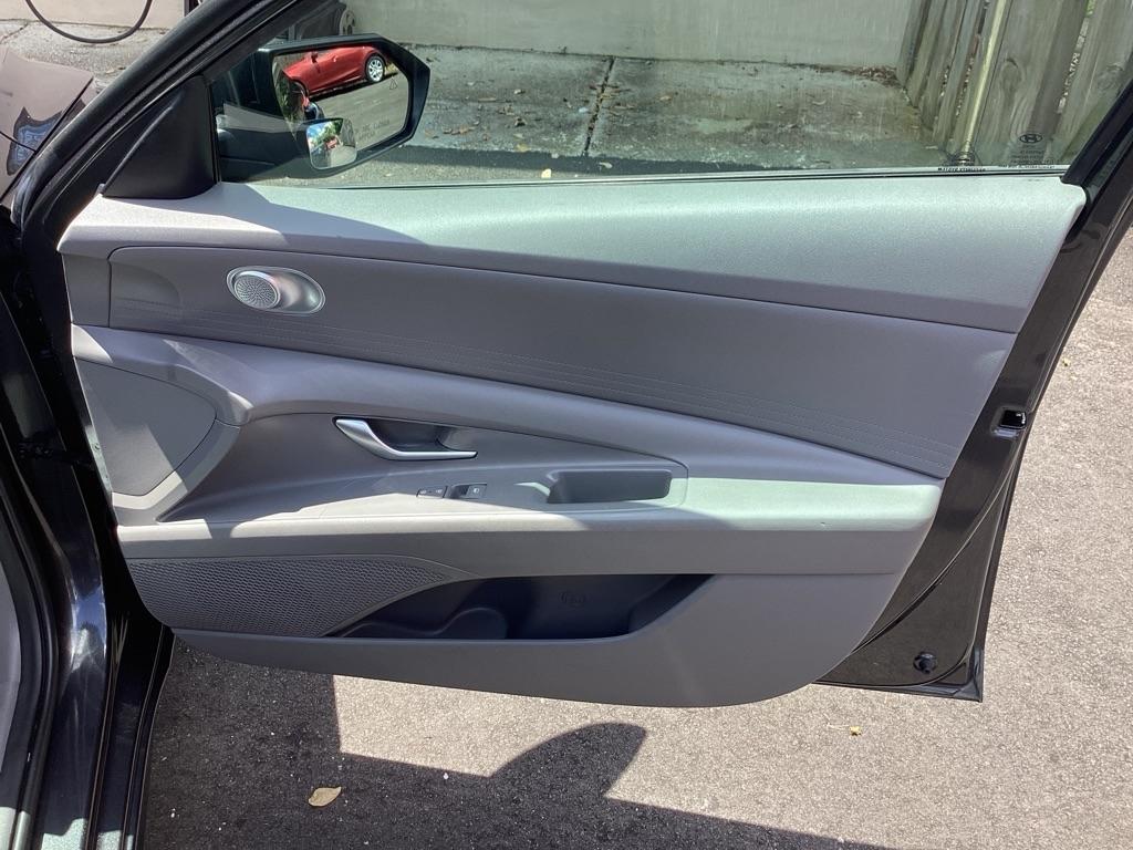 Hyundai Elantra SEL 2023