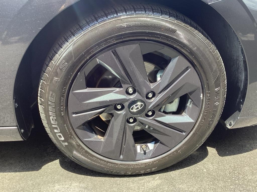 Hyundai Elantra SEL 2023